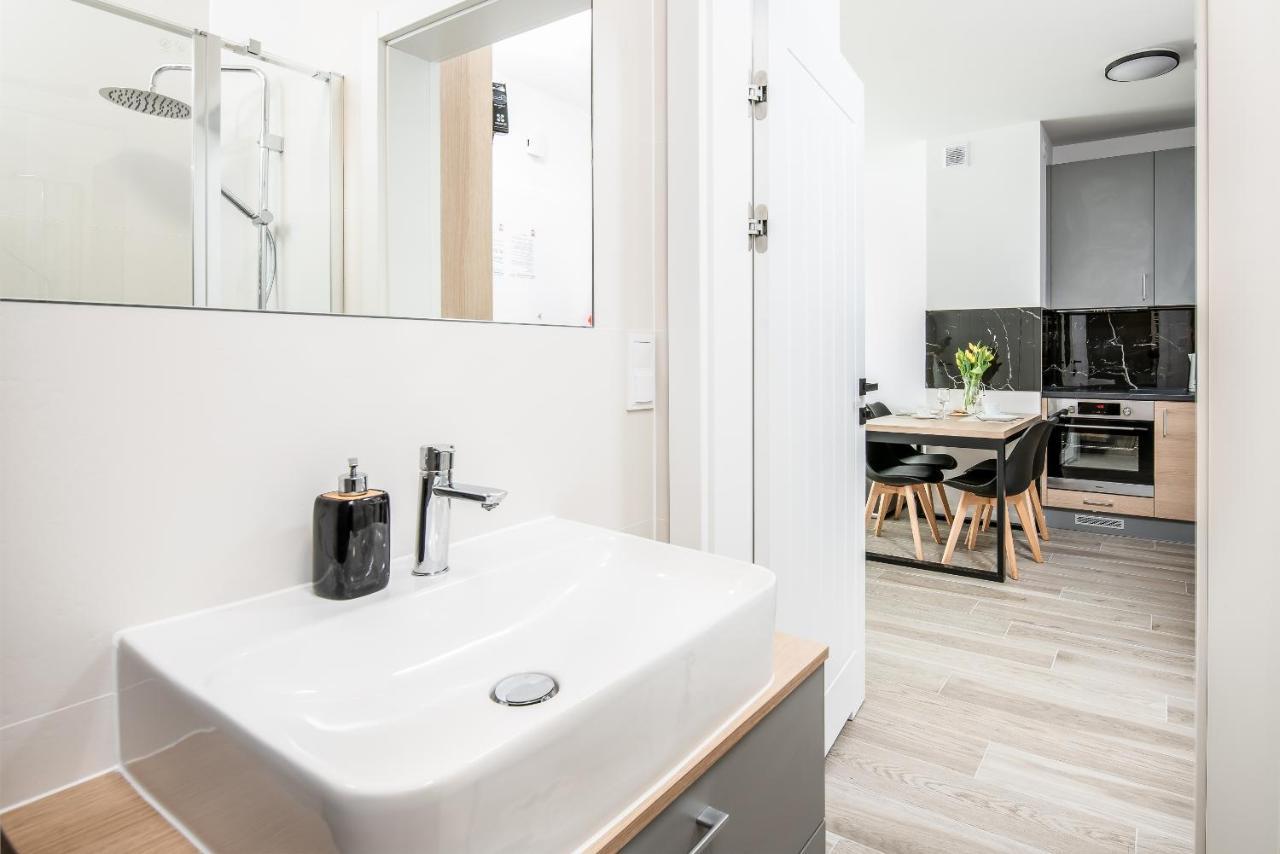 5D Apartamenty Fredry 2/36 コウォブジェク エクステリア 写真