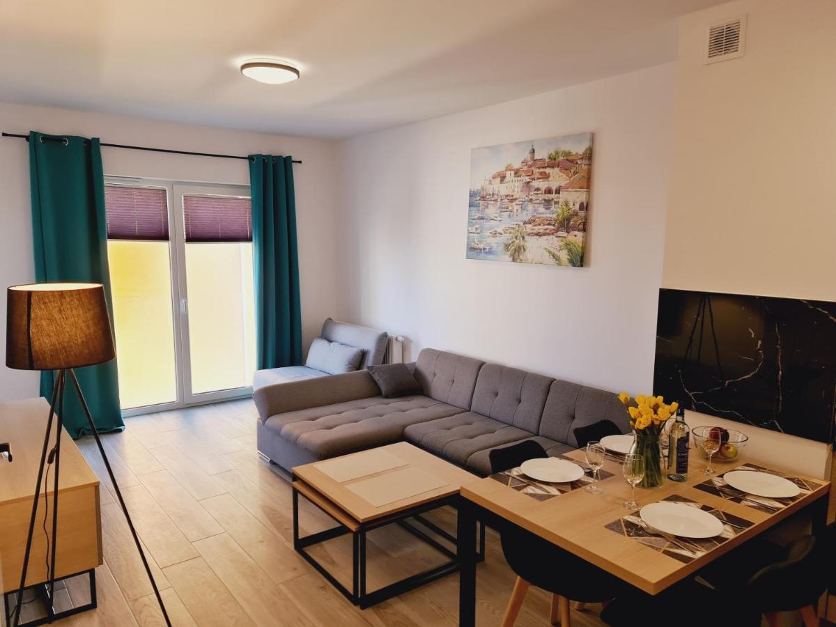 5D Apartamenty Fredry 2/36 コウォブジェク エクステリア 写真